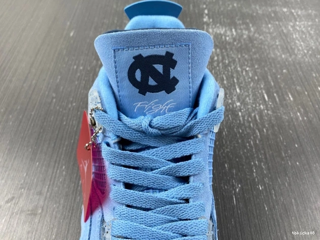 Rep TBkick (PE) Retro UNC Jordan HO12MNJDLS247 4 0823